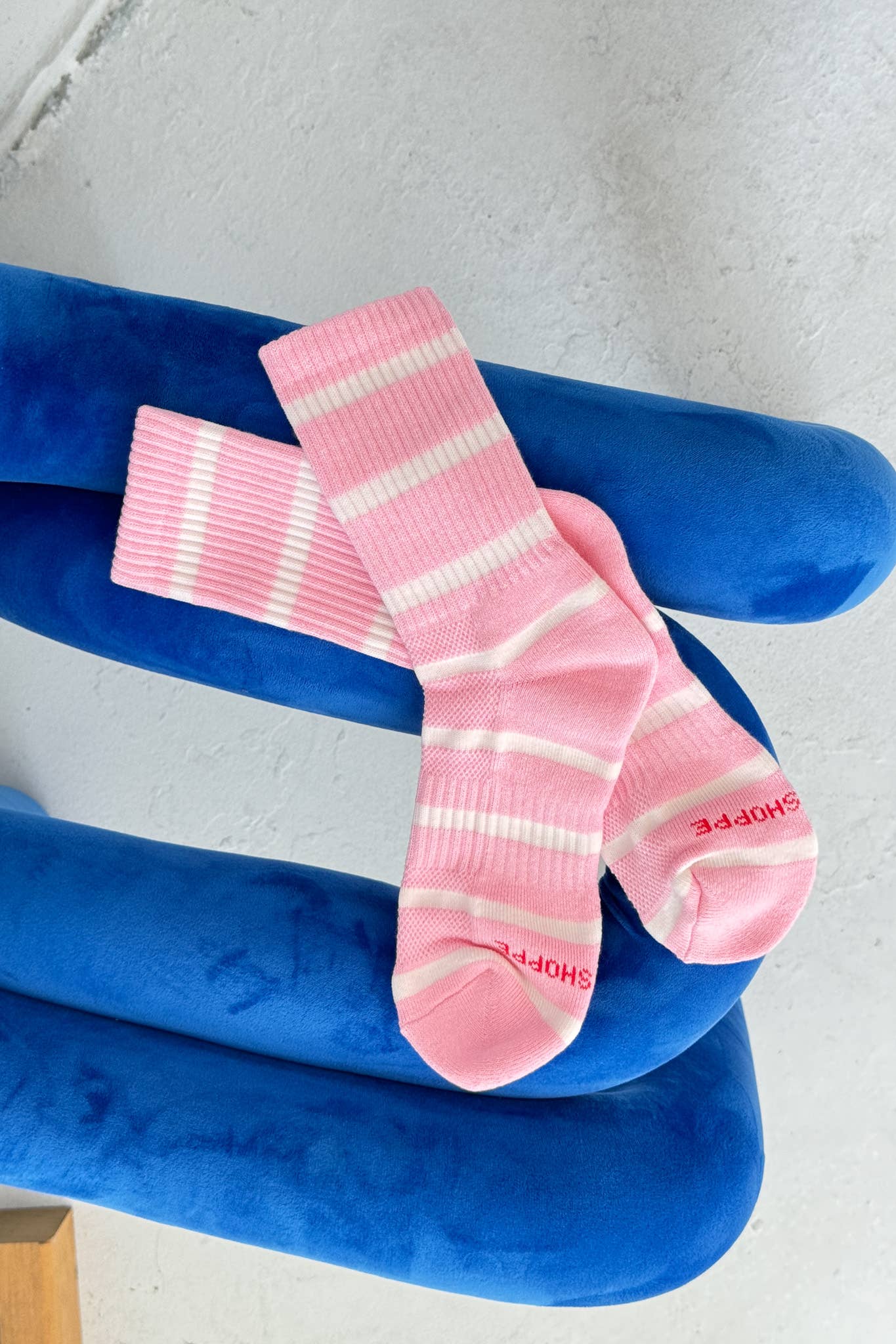 Le Bon Shoppe - Striped Boyfriend Socks: Pink White Stripe